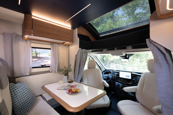 BUZ_9060Sailer-69-ambientate