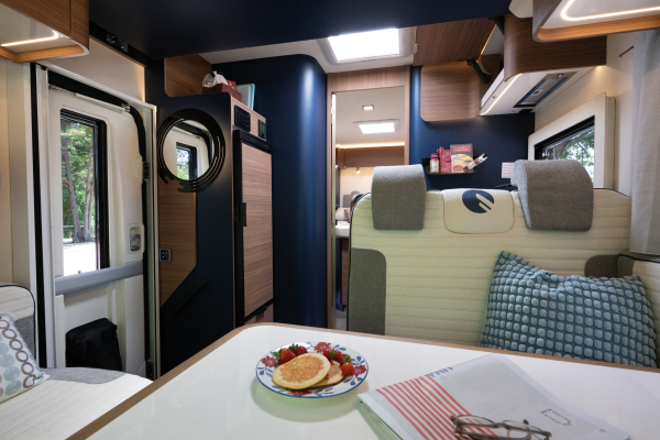 BUZ_9110Sailer-69-ambientate